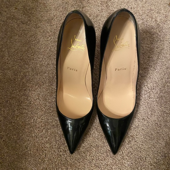 Christian Louboutin So Kate Pumps - Picture 7 of 8